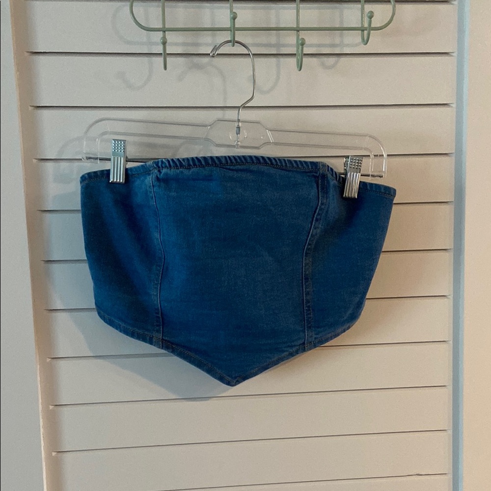 LA Armario NWT Blue Denim Crop XL